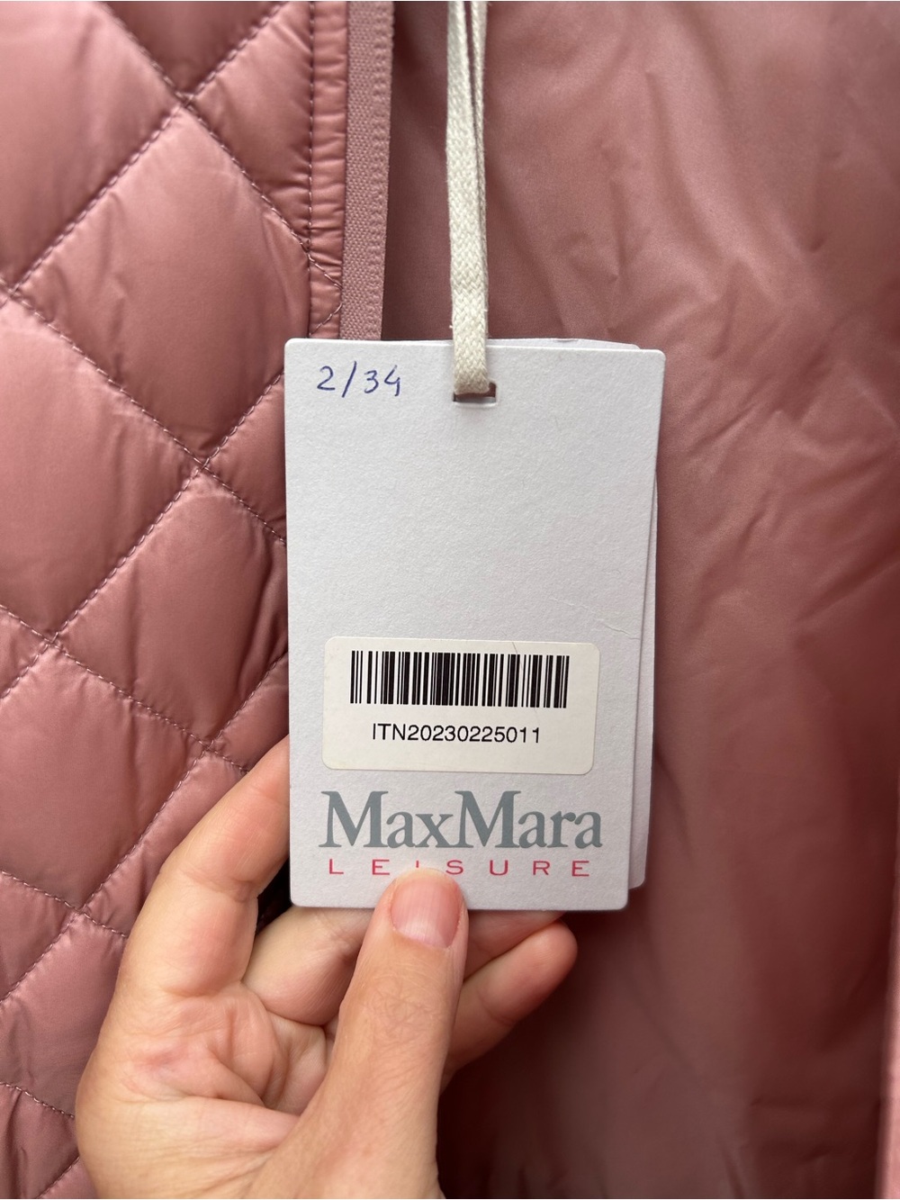 MaxMara Leisure Sleeveless puffer jacket, BNWT, size 8 (fits small) - Picture 11 of 12